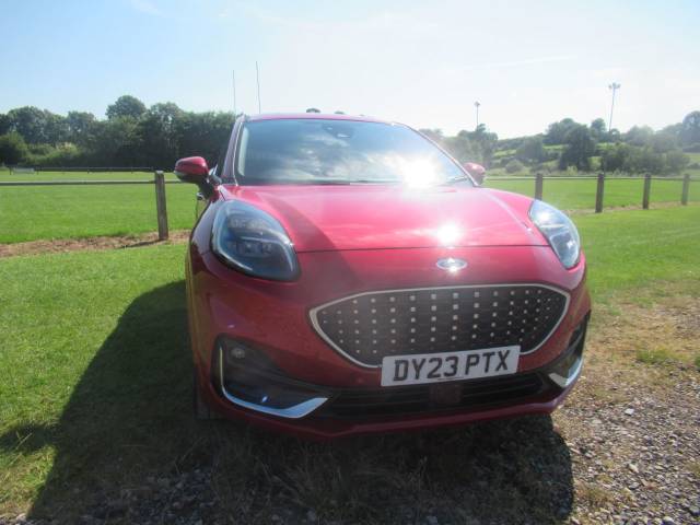 Ford Puma 1.0 EcoBoost Hybr mHEV 155 ST-Line Vignale 5dr DCT Hatchback Petrol Red